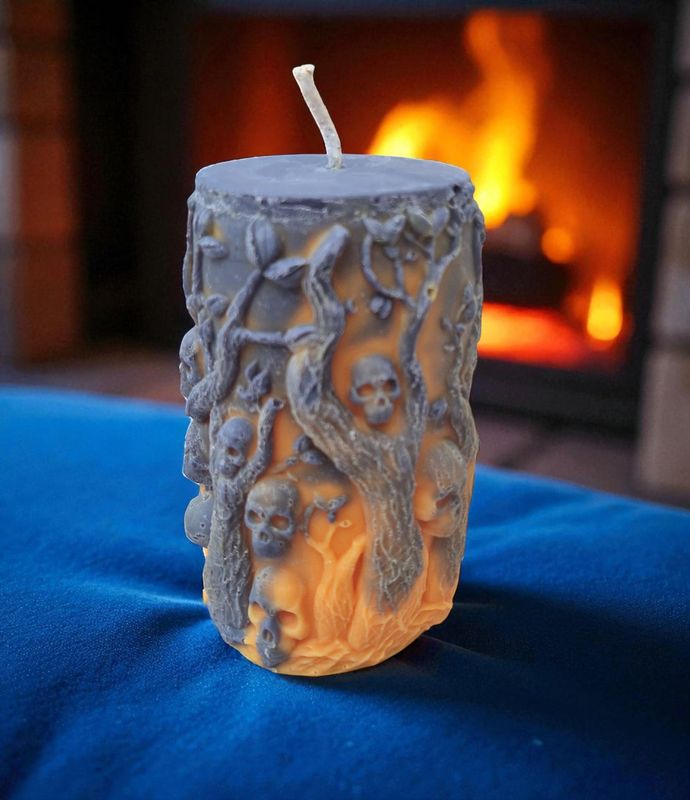 Standkerze aus Sojawachs - Gothic - Totenköpfe