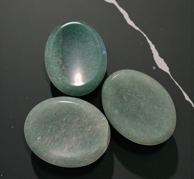 ​​Aventurin - A - Qualität - Handschmeichler - Meditationsstein