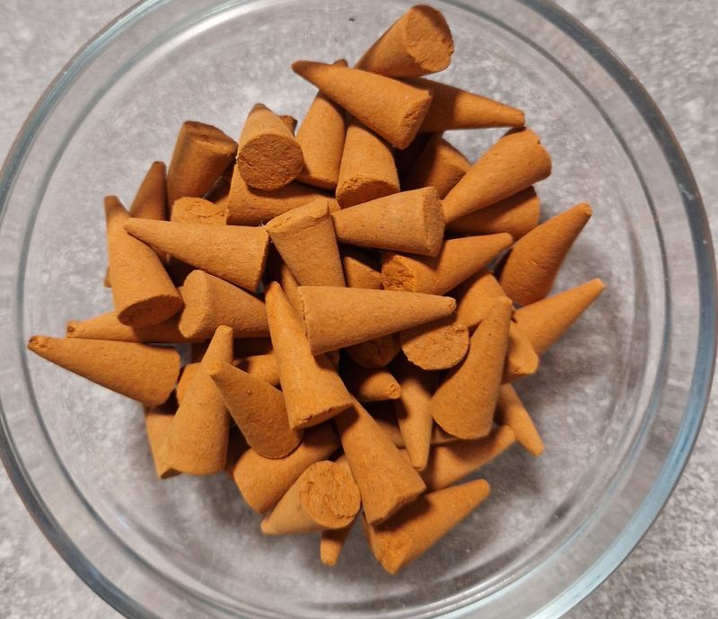 Erzengel Michael - Räucherkegel - Amber/Bernstein - 20 Stück