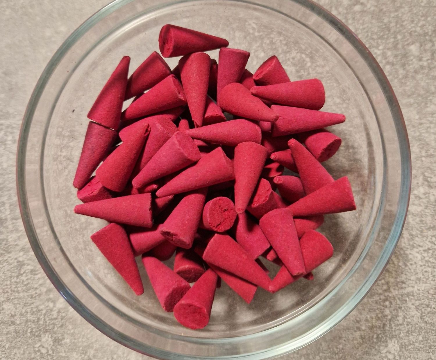 Erzengel Michael - Räucherkegel - Dragons Blood - 20 Stück Erzengel Michael - Räucherkegel - Dragons Blood - 20 Stück