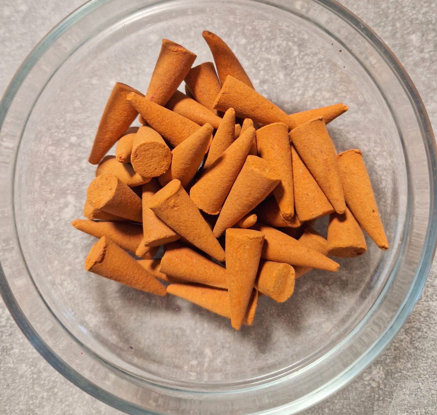 Erzengel Michael - Räucherkegel - Pfirsisch/Mango - 20 Stück Erzengel Michael - Räucherkegel - Pfirsisch/Mango - 20 Stück