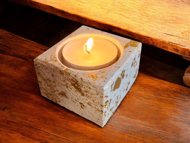 ​Teelichthalter für 1 Teelicht in weiß