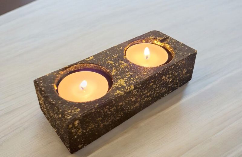 Teelichthalter für 2 Teelichte in schwarz