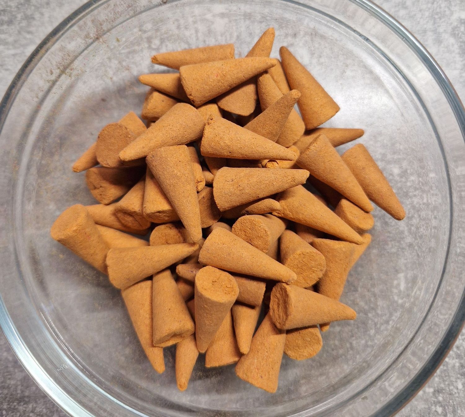 ​Erzengel Michael - Räucherkegel - Geißblatt - 20 Stück