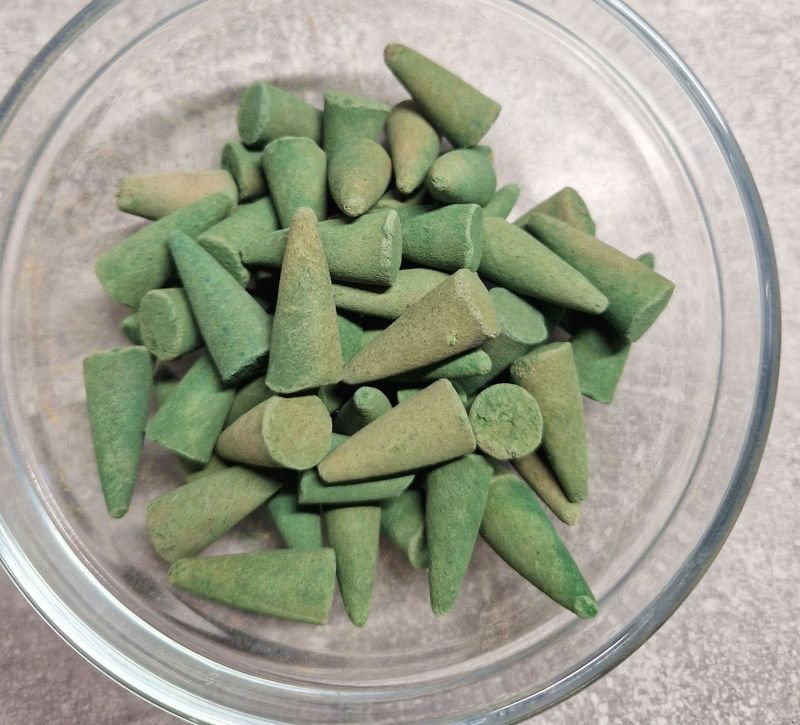 Erzengel Michael - Räucherkegel - Basilikum - 50 Stück