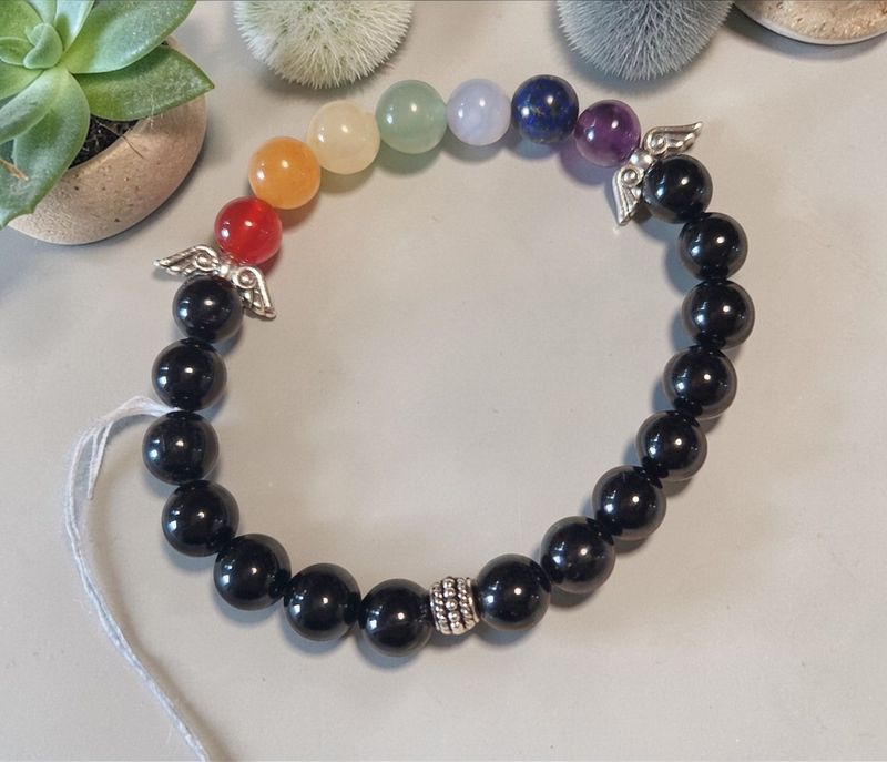 Chakra ​Armband - Turmalin in A Qualität -  silberfarbene Engelflügel - 8 mm