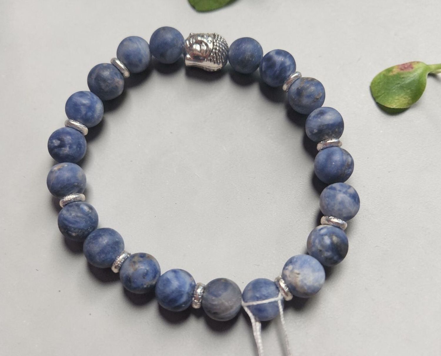 Armband - Sodalith matt - AB Qualität - Buddha silber - 8 mm