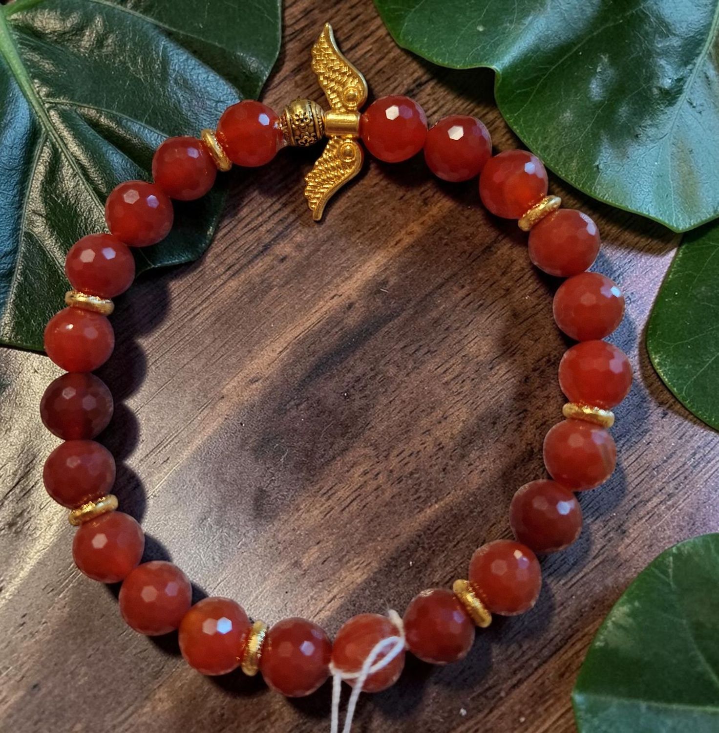 Armband - Karneol rot facetiert - AB Qualität - Engelsflügel - 8 mm Armband - Karneol rot facetiert - AB Qualität - Engelsflügel - 8 mm
