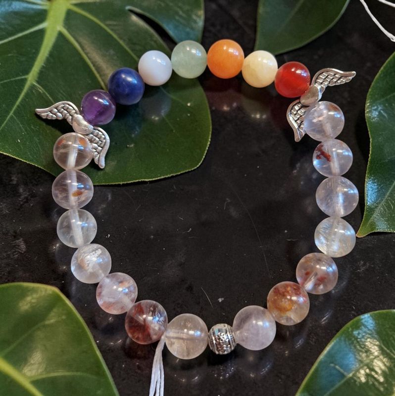 ​Chakra Armband - Super Seven in AB Qualität -  silberfarbene Engelflügel - 8 mm