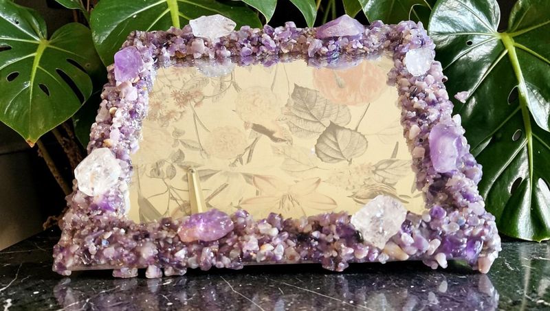 Edelsteinspiegel mit Amethyst - Amethyst Rohsteine & Bergkristall Rohsteine - 30 x 30 cm