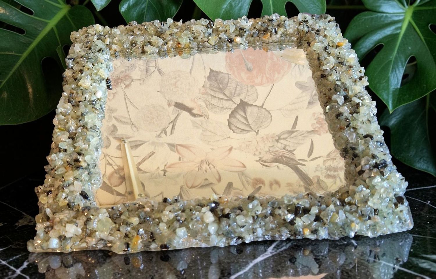 Edelsteinspiegel mit Prehnit - 30 x 30 cm Edelsteinspiegel mit Prehnit - 30 x 30 cm