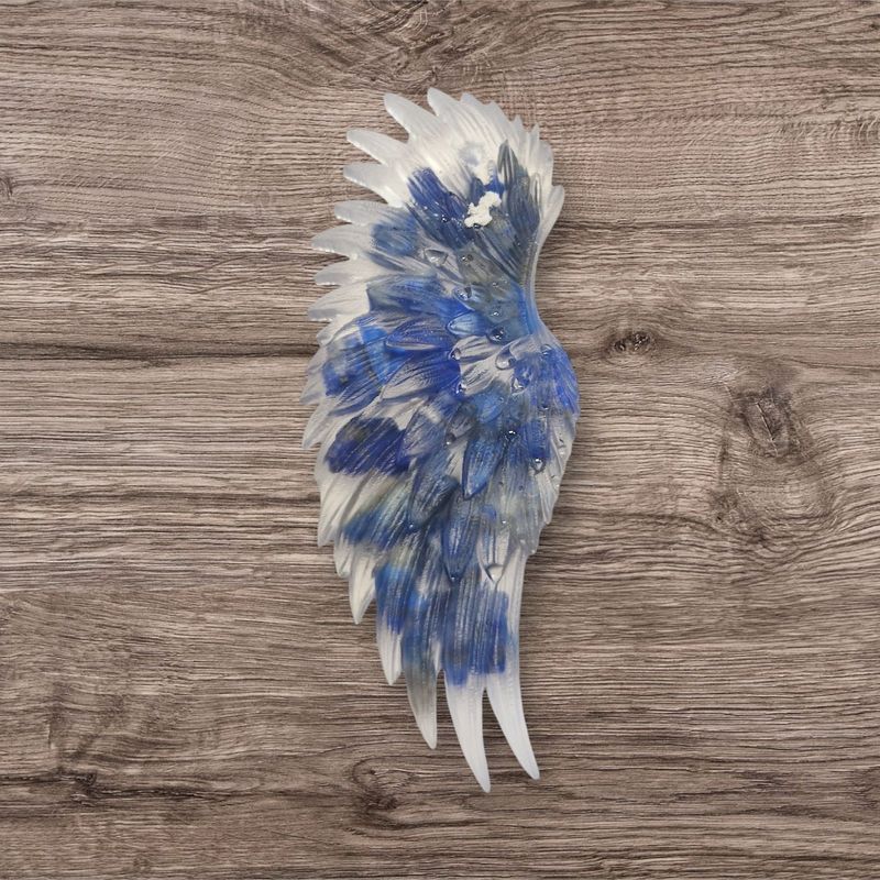 Schutzamulett Engelsflügel - Lapislazuli - mit 1 m schwarzes Lederband Schutzamulett Engelsflügel - Lapislazuli - mit 1 m schwarzes Lederband