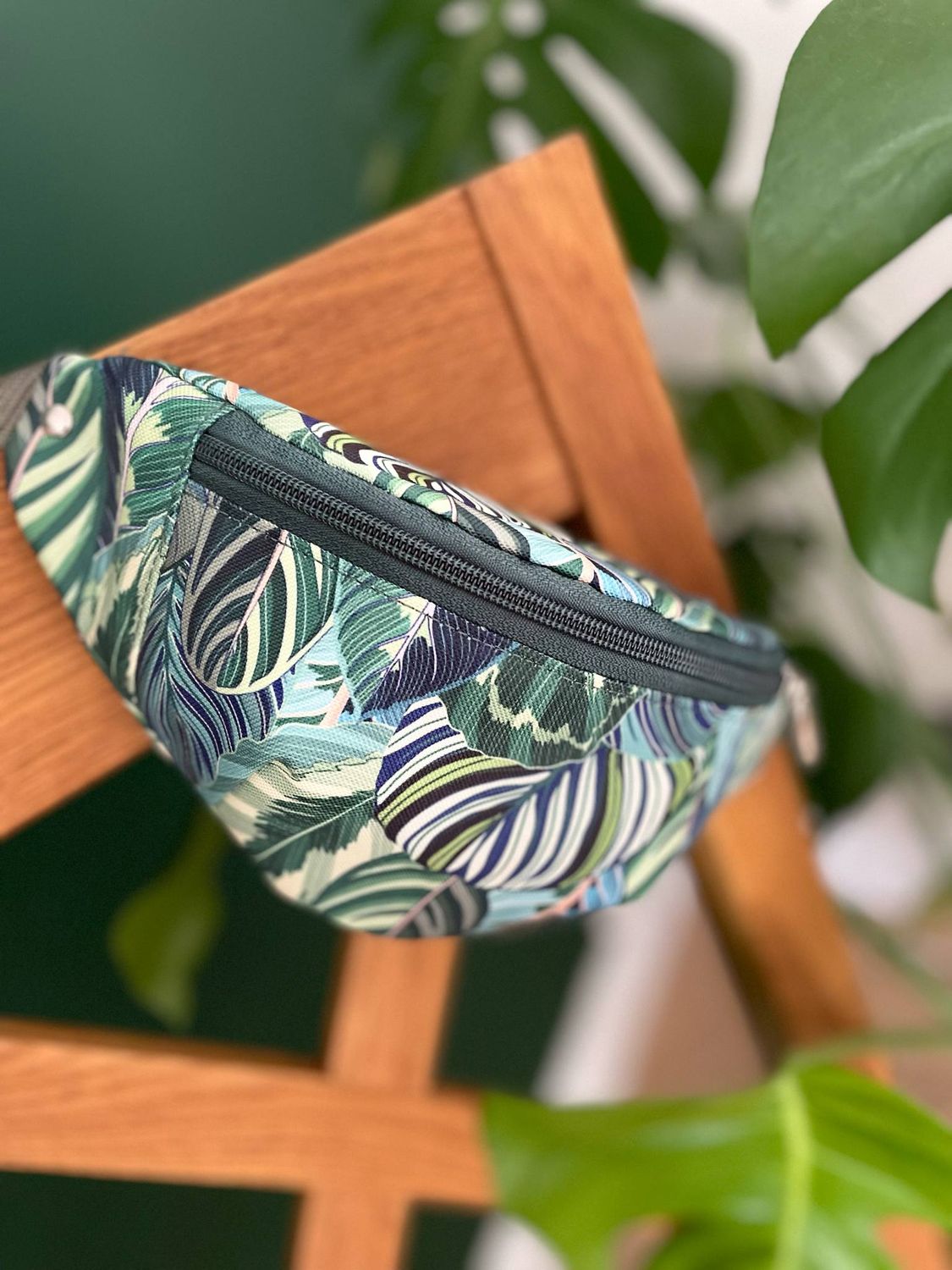 Small Green Monstera Print Fanny Pack – Waterproof &amp; Handmade