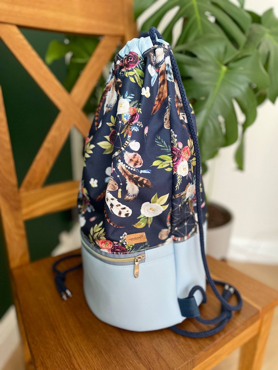 Large Floral Drawstring Backpack – Navy &amp; Light Blue with Bottom Zip Pocket