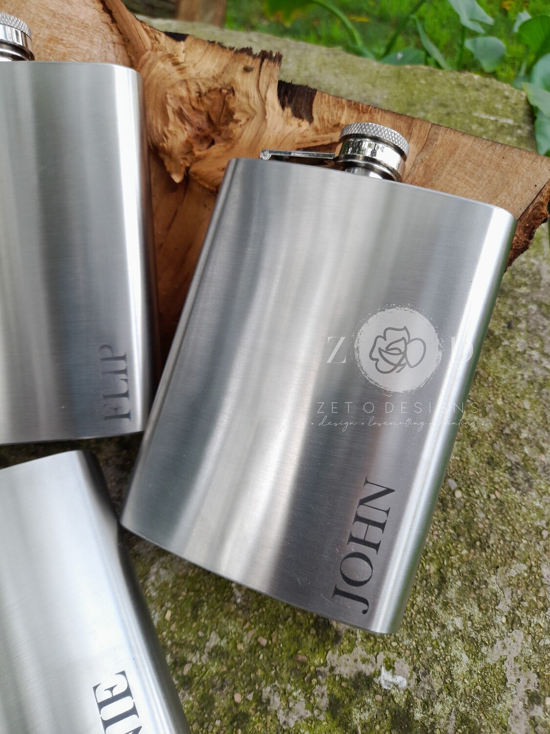 Hip Flask - Stainless steel
gift for groomsmen.
gifting for him
custom engraving
wedding

