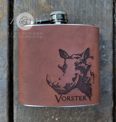 Hip Flask - Genuine Leather Sleeve
gift for groomsmen.
gifting for him
custom engraving
wedding

