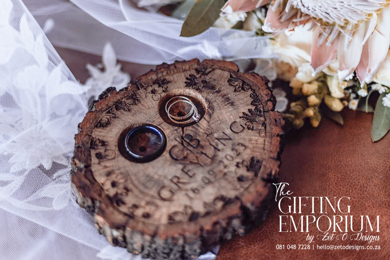 Natural Wood Disc Ring Holder / Ring Box
wedding
laser engraving
custom
uniquely 
special