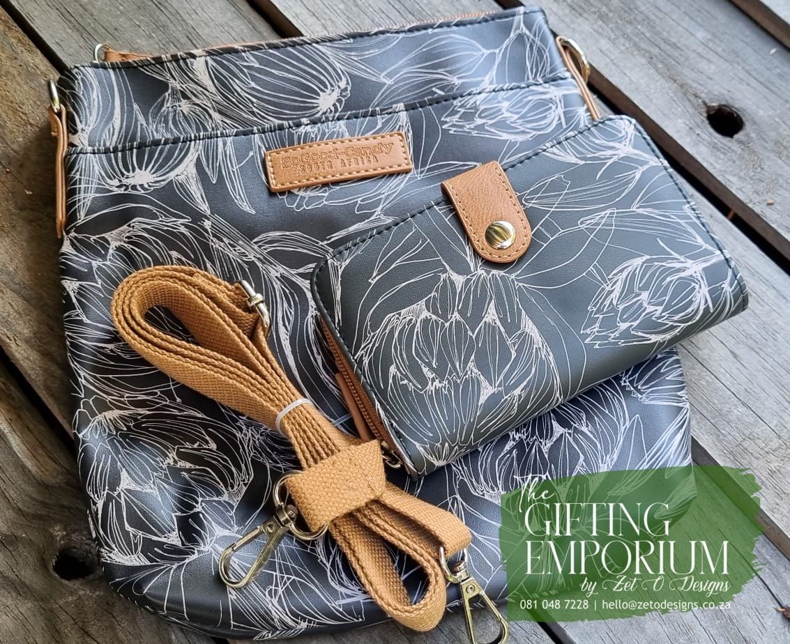 Black Handbag Combo with Protea Motif Design