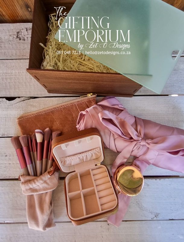 Luxury Bride / Bridesmaid Gift Box