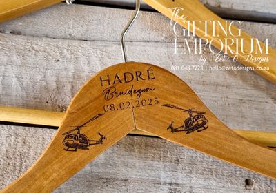 Wooden Hanger - Custom Design - Include Custom Design