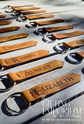 Keyring - Custom Name Only Engraving on Genuine Leather [12cm x 3cm diameter keyring]