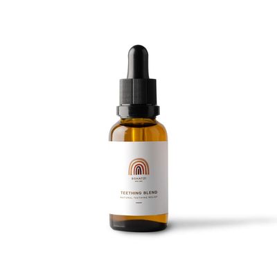 Baby Teething Blend Schatzi Teething Blend bottle with natural ingredients, providing gentle, organic relief for teething babies from 3 months old.