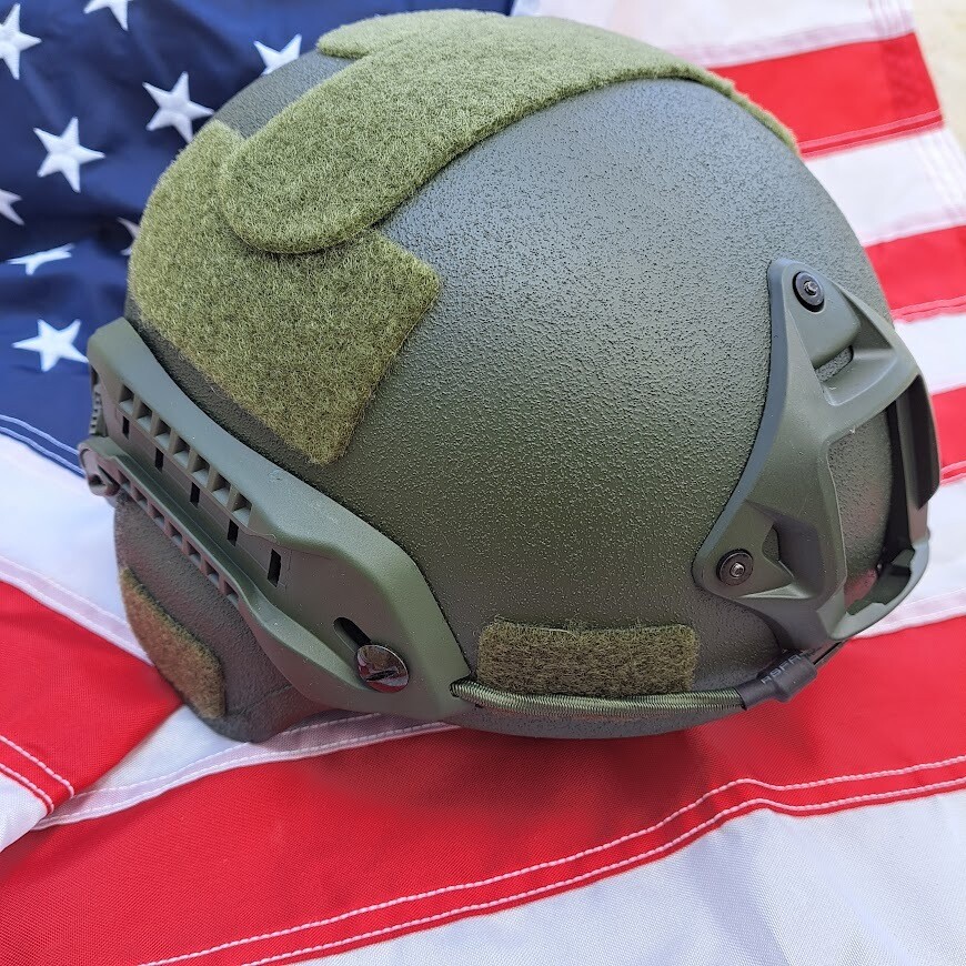 MICH style  IIIA KEVLAR  HELMET  LARGE  green
