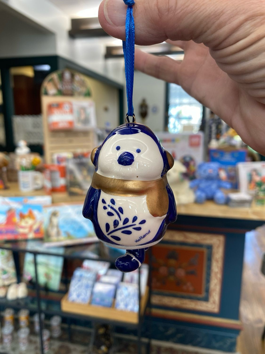 •ORNAMENT• Delft Penguin Dangle Legs