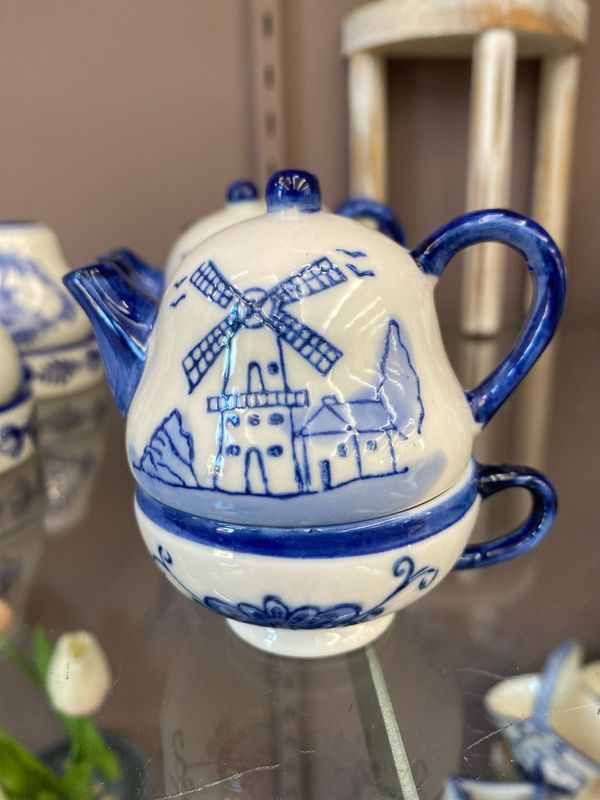 •SALT &amp; PEPPER• Teapot/Cup