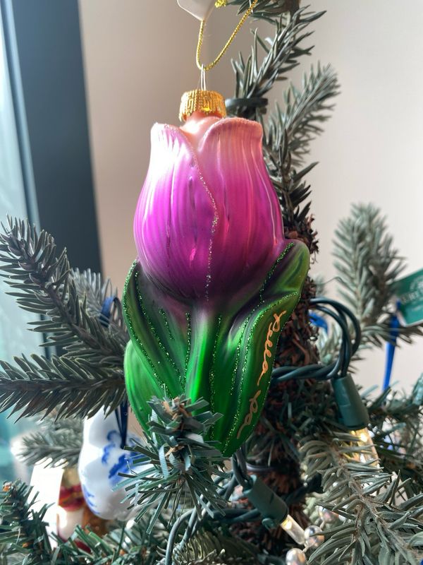 •ORNAMENT• Glass Pink Tulip