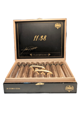 22 MINUTES TO MIDNIGHT SAN ANDRES MAD TORO BOX20 (RRP:$385)