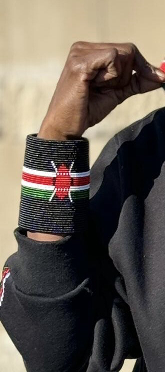 Kenyan Wide Bracelet Essy