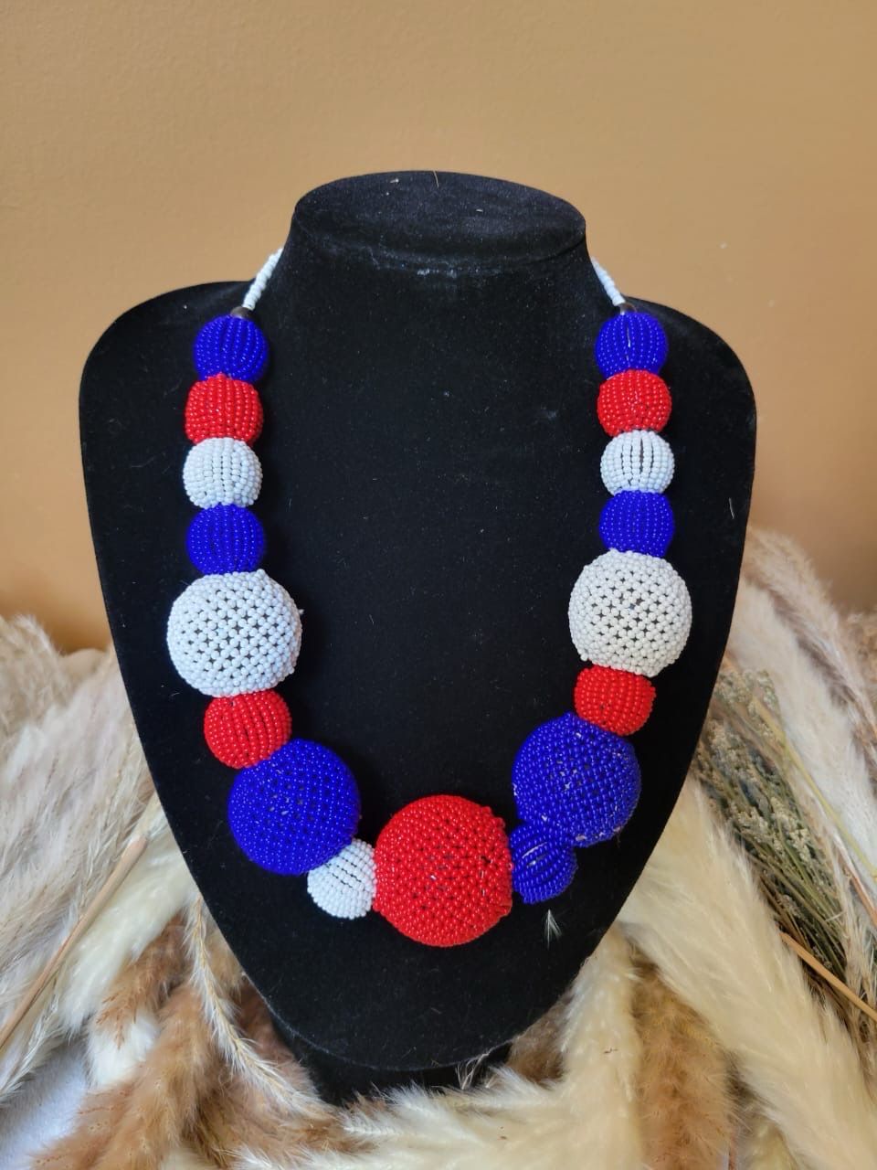 Katachi Graduated Bead Statement Necklace - USA