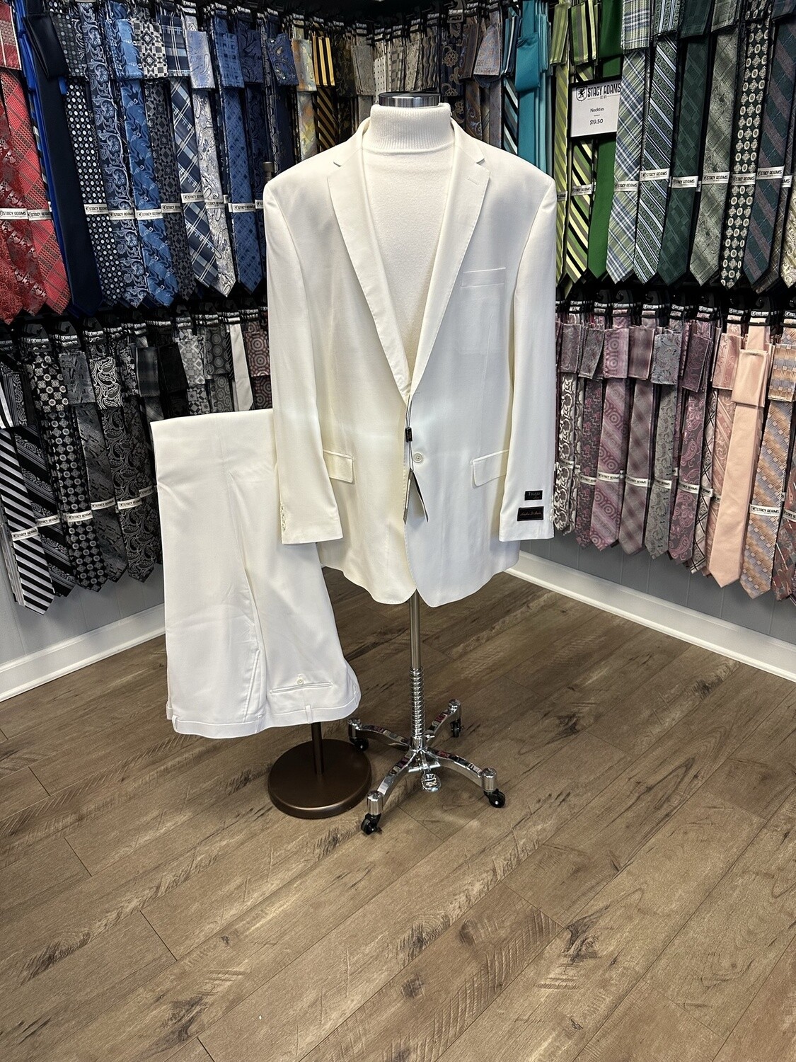 Tiglio Novello 2pc Off White Suit