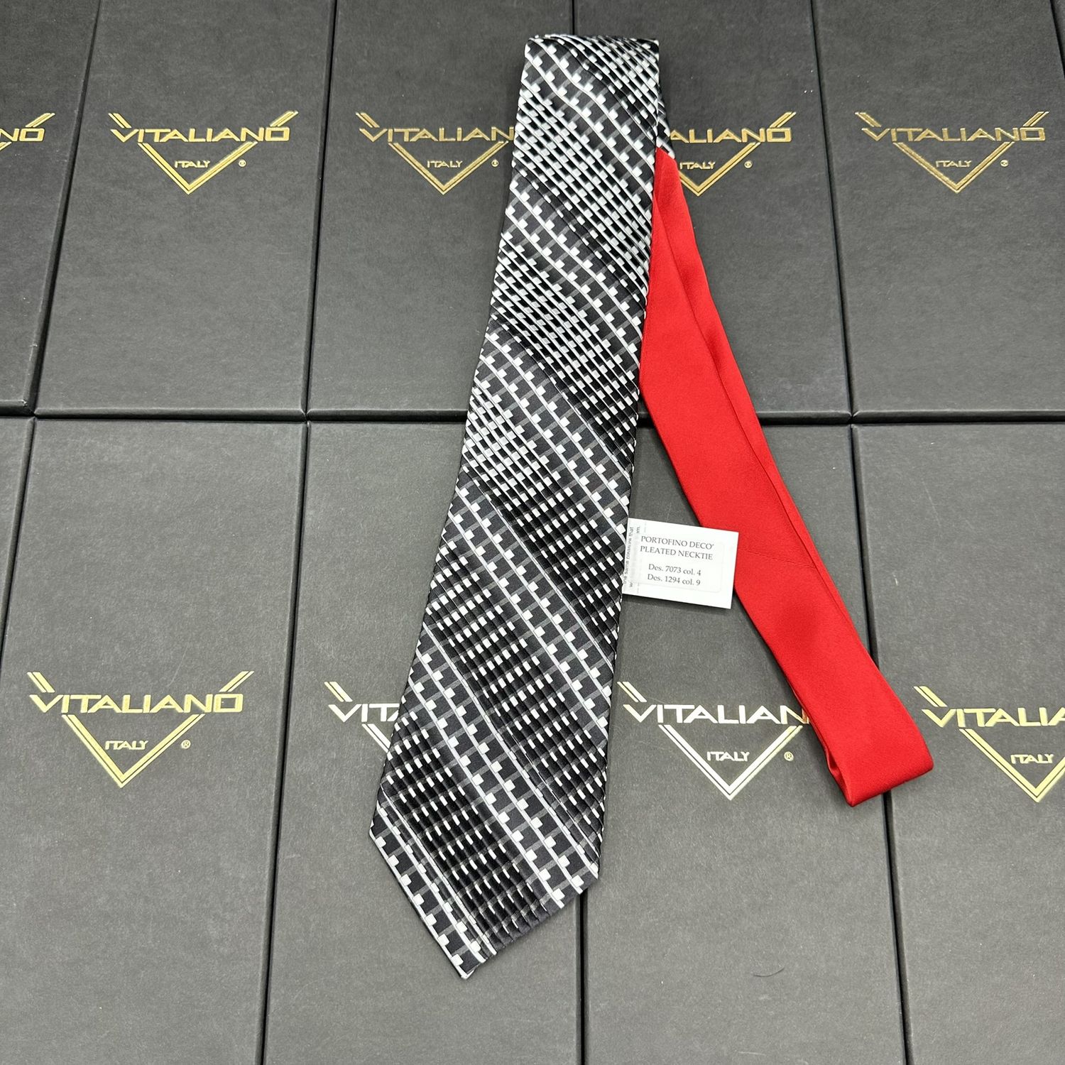 Vitaliano 16010 Custom Knot Portofino Deco Pleated Necktie Des 7073 col 4 des 1294 col 9