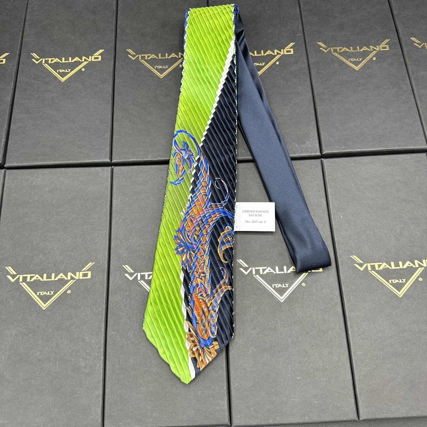 Vitaliano 16020 Limited Edition Necktie Des 2057 col 2