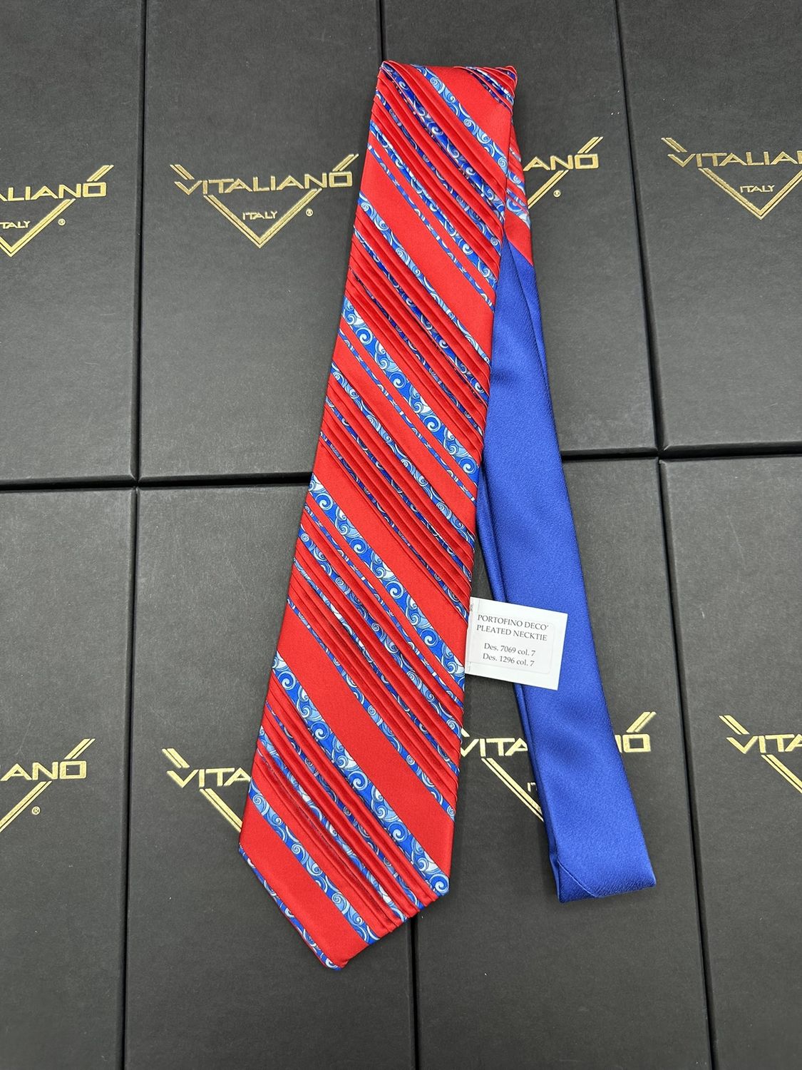 Vitaliano 16022 Portofino Pleated Necktie Des 7069 col 7 Des 1296 col 7