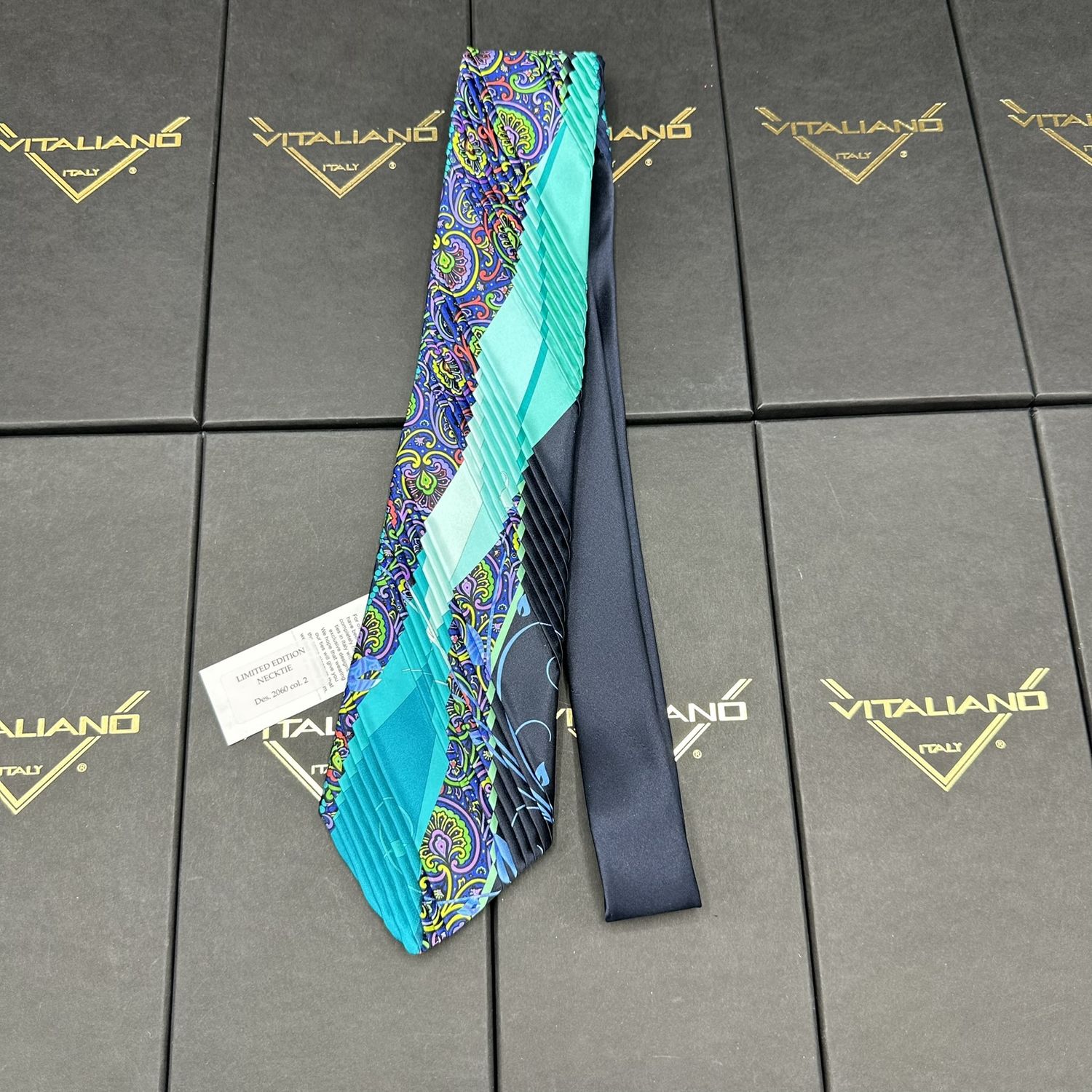 Vitaliano 16021 Limited Edition Necktie Des 2060 col 2