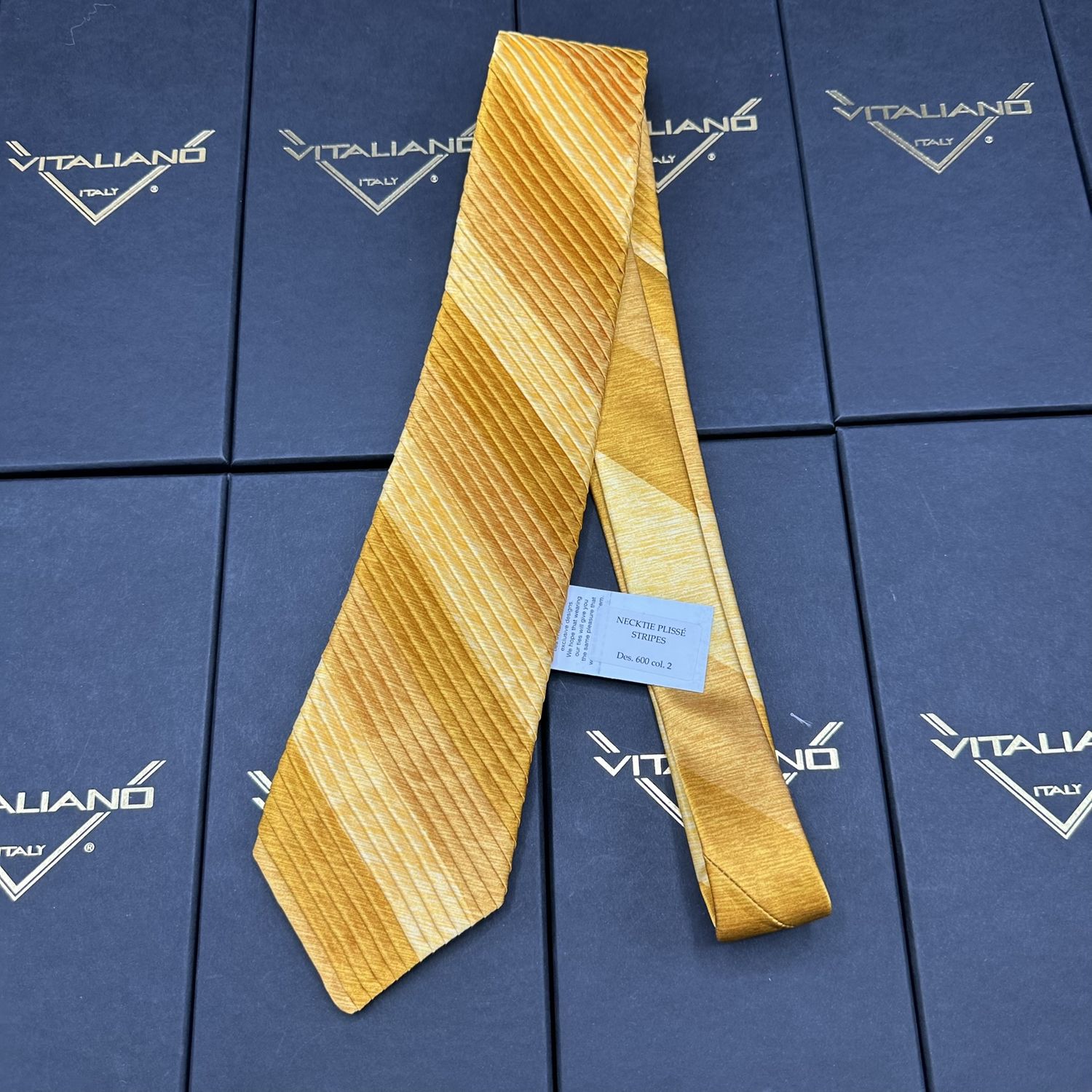 Vitaliano 16028 Pleated Necktie Plisse Stripes Des 600 col 2