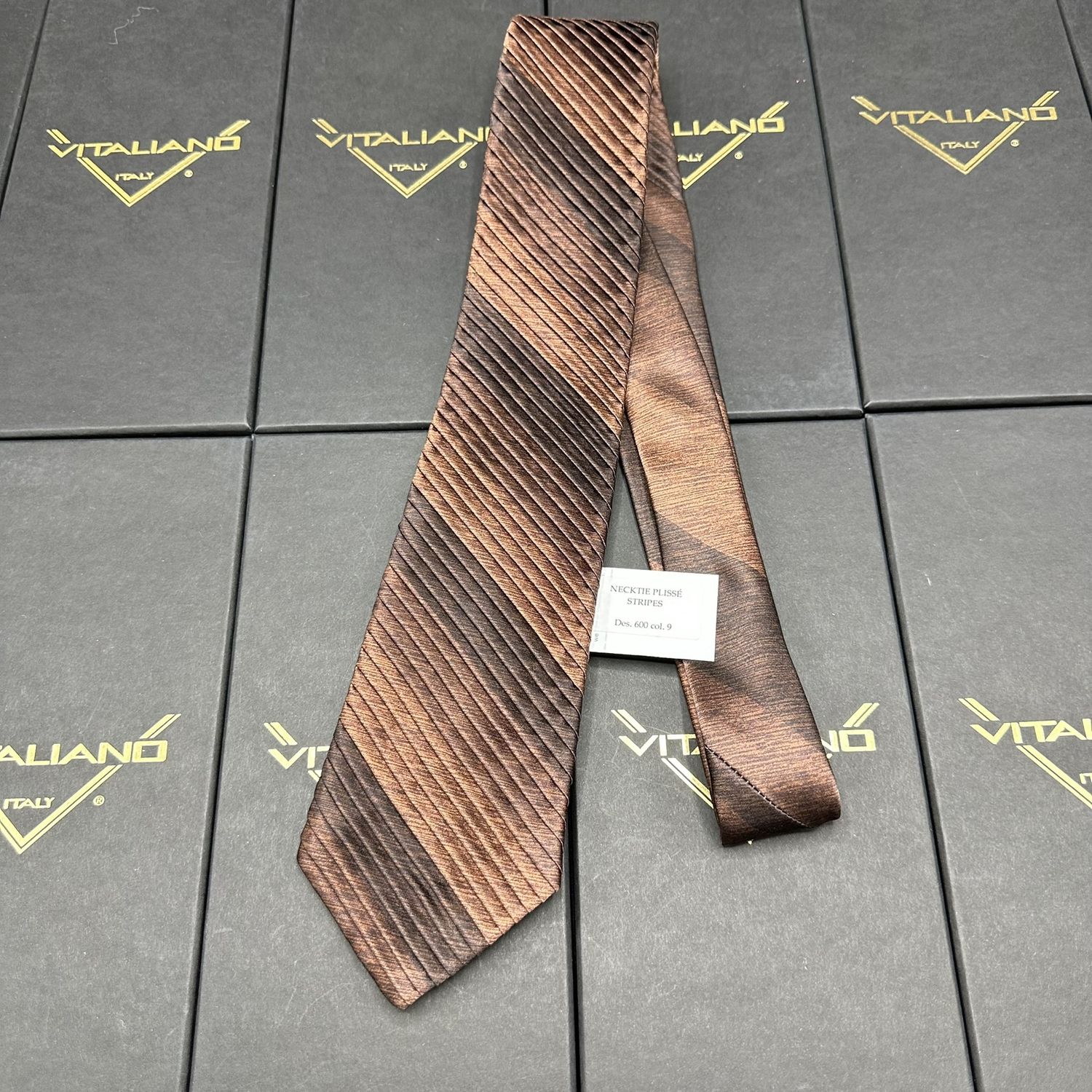 Vitaliano 16029 Pleated Necktie Plisse Stripes Des 600 col 9