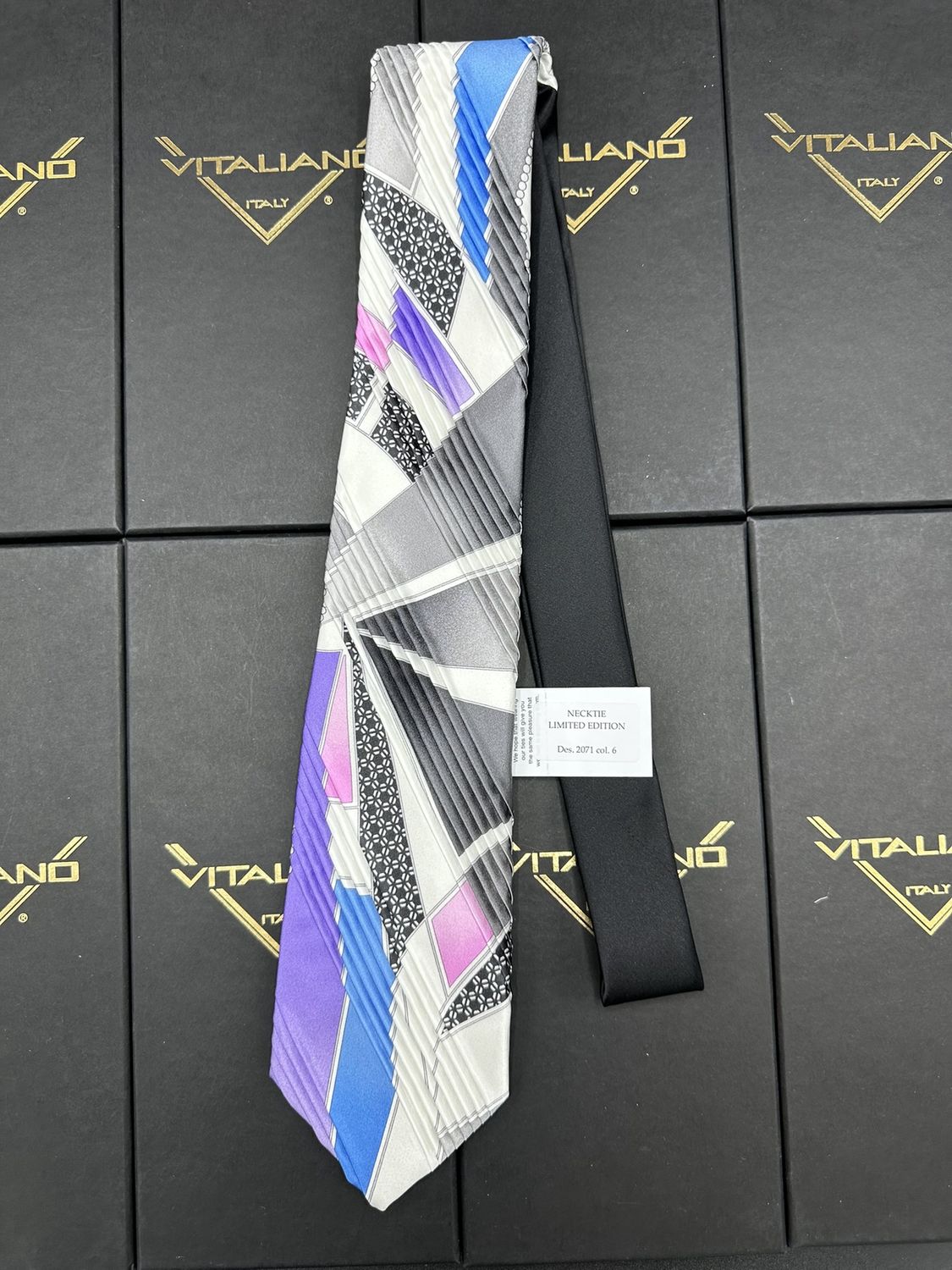 Vitaliano 16055 Limited Edition Pleated Des 2071 col 6