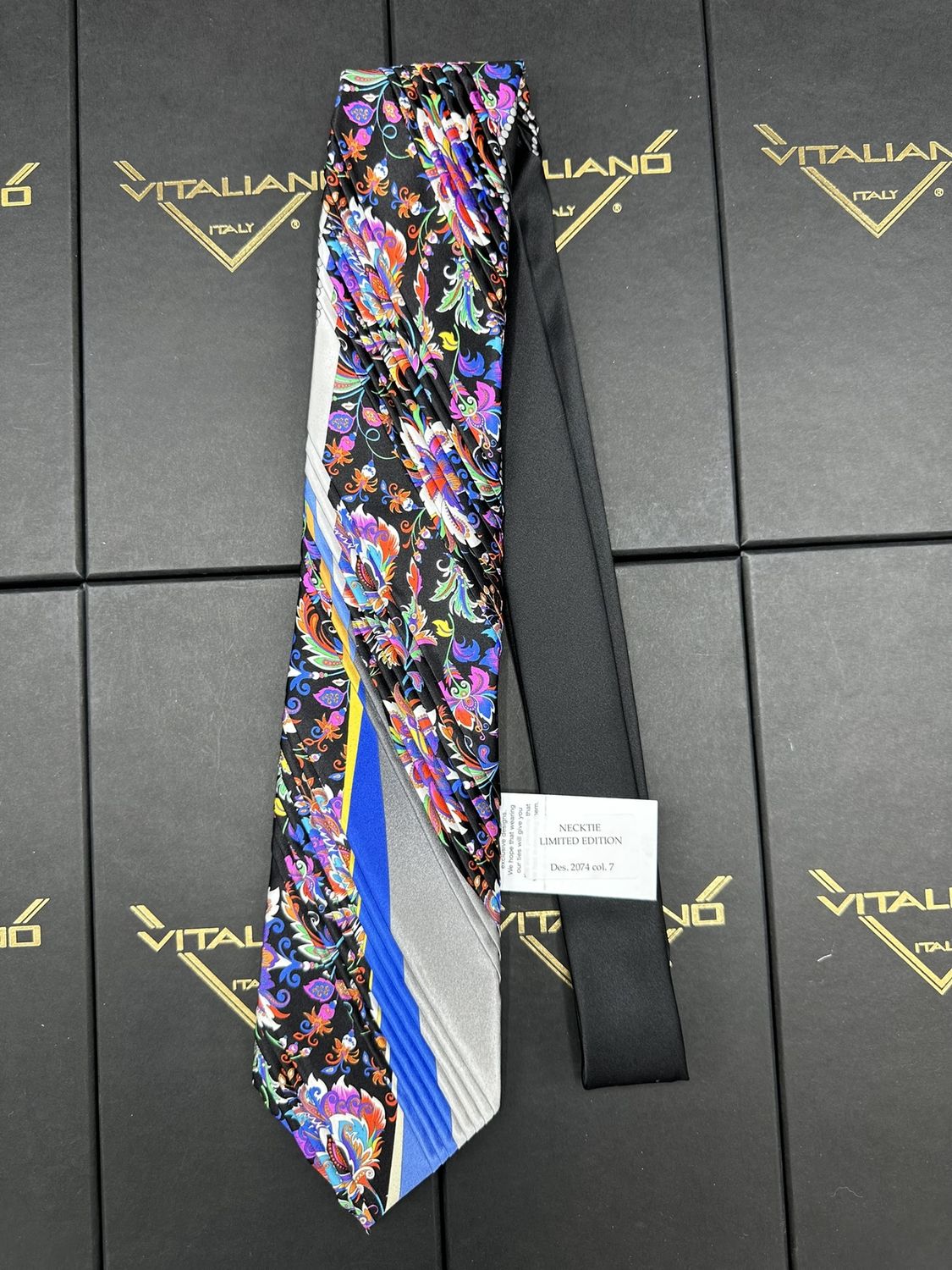 Vitaliano 16059 Limited Edition Pleated Des 2074 col 7