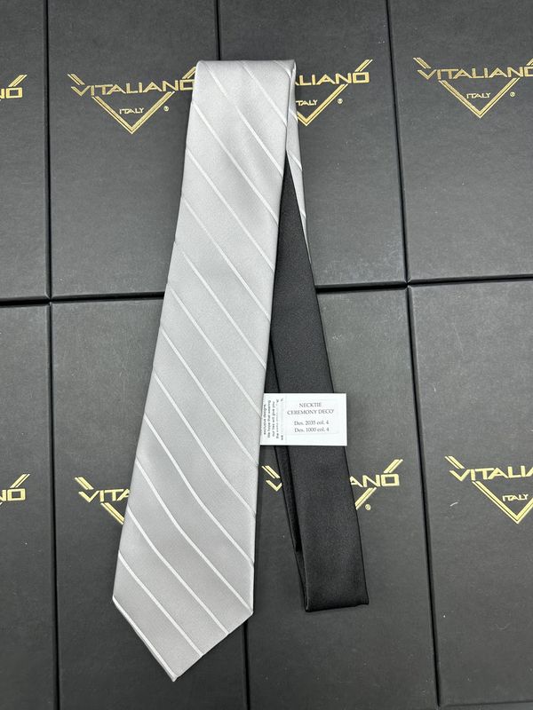 Vitaliano 16074 Ceremony Contrasting Knot Des 2035 col 4 Des 1000 col 4