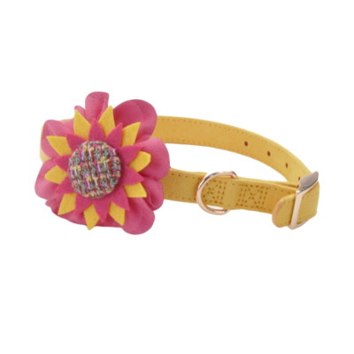 DSC - Accent Microfiber Collar Vintage Yellow w/Flower 5/8x13&quot;