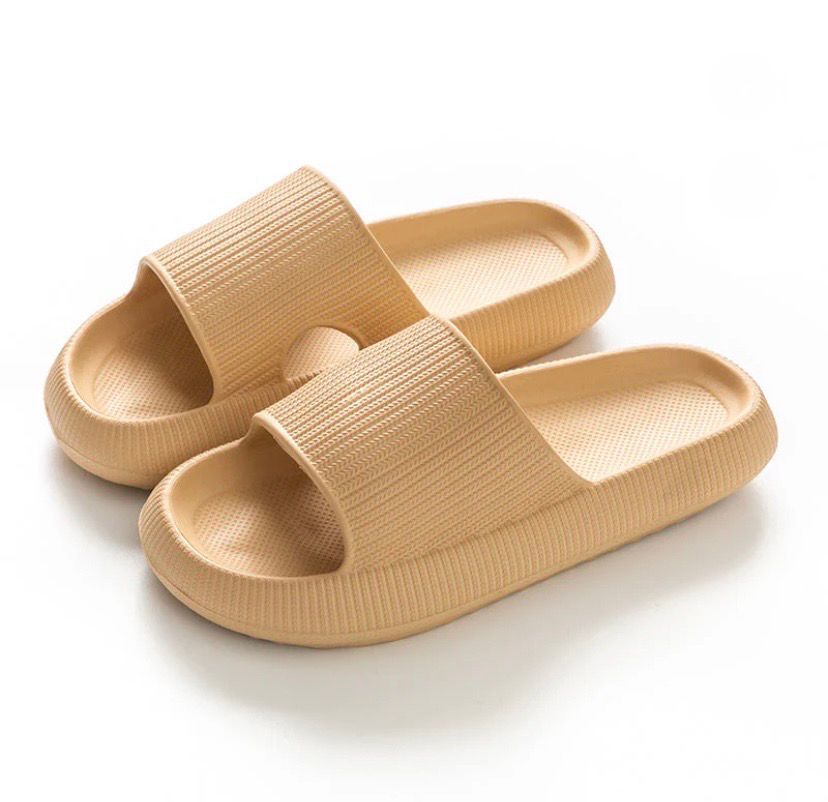NEW Womens “Cloud” Sandals Slides