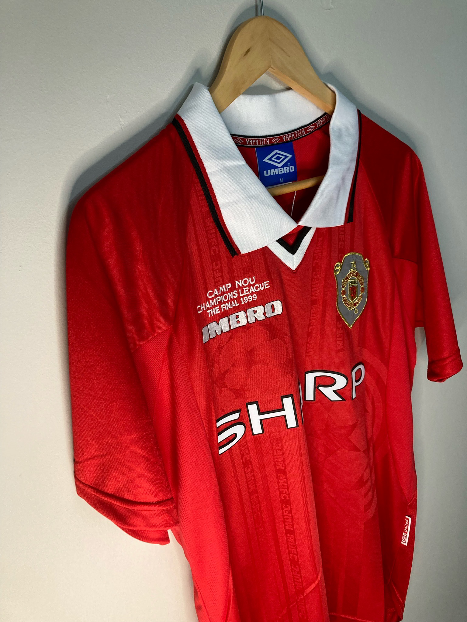 Manchester United retro soccer jersey CL final 1999