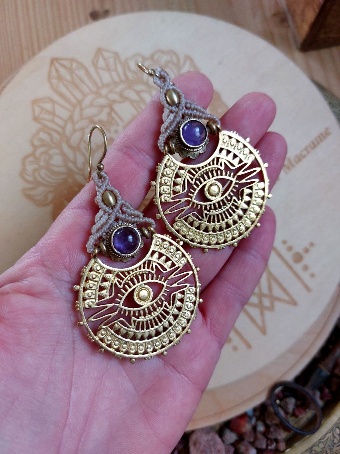 Amethyst golden eye earrings 
