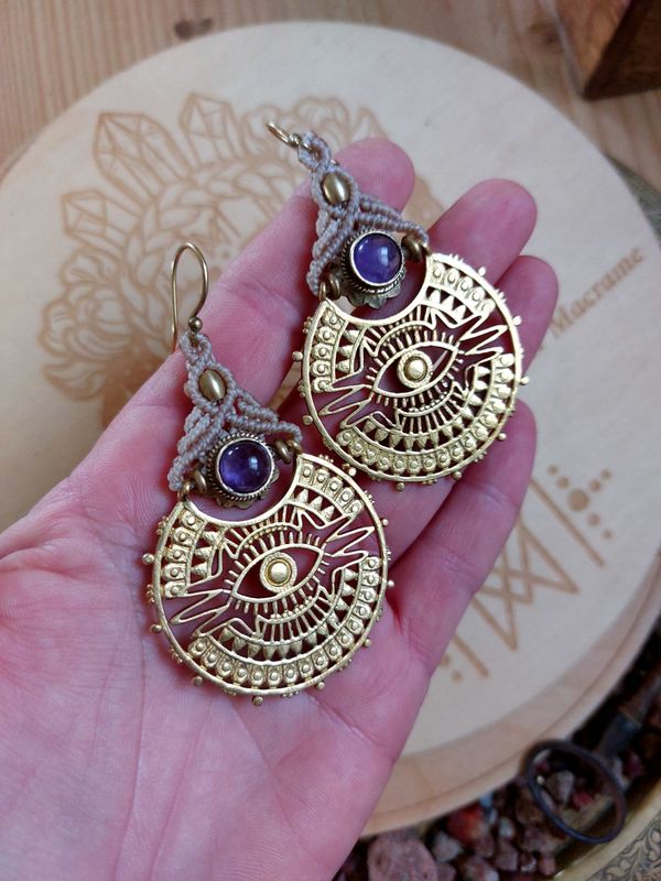Amethyst golden eye earrings 