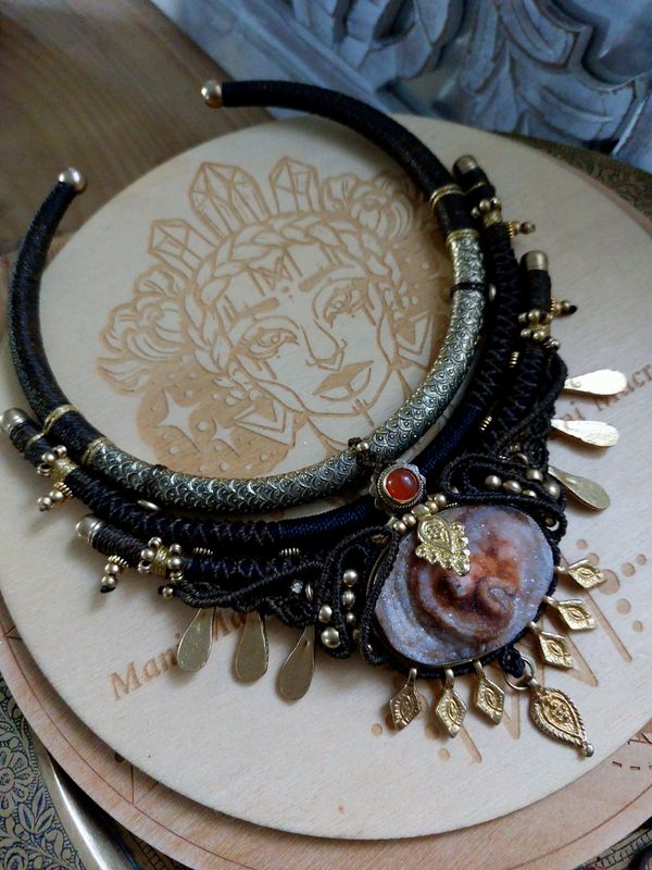 Choker &#39;taki&#39; desert druzy