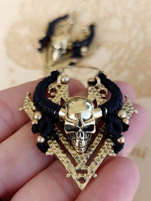 Black skull earrings